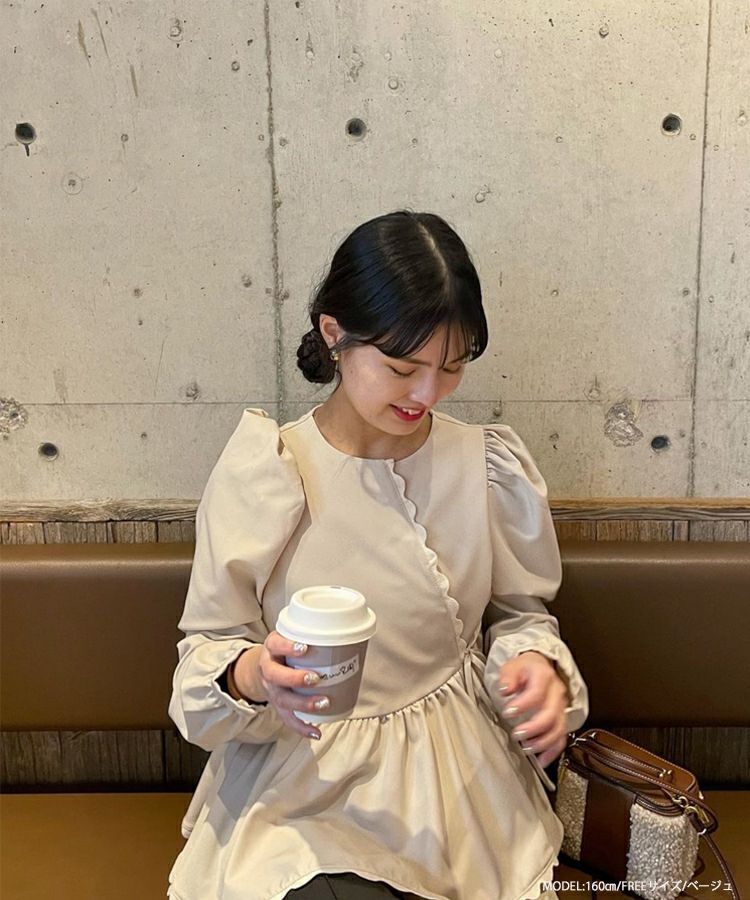 【新品タグ付】Fit more×優季コラボ スカラップアシメブラウス ホワイト YUKIコラボスカラップアシメブラウス【宅配便】 | Fit more
