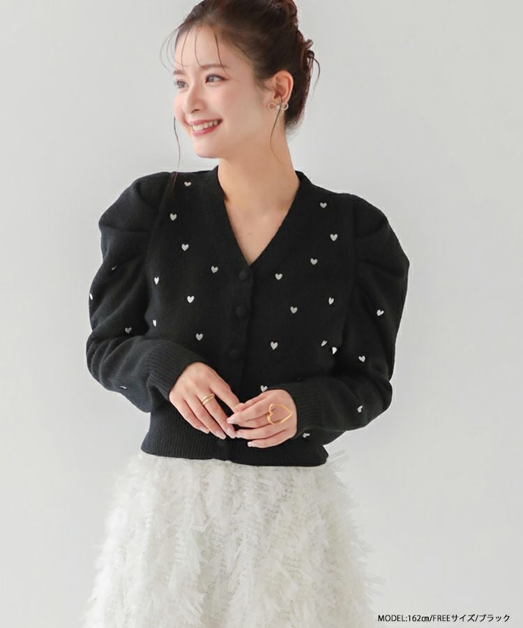 fitmore ハート　カーディガン Fit more（フィットモア） カーディガン ラメニットハートボタン