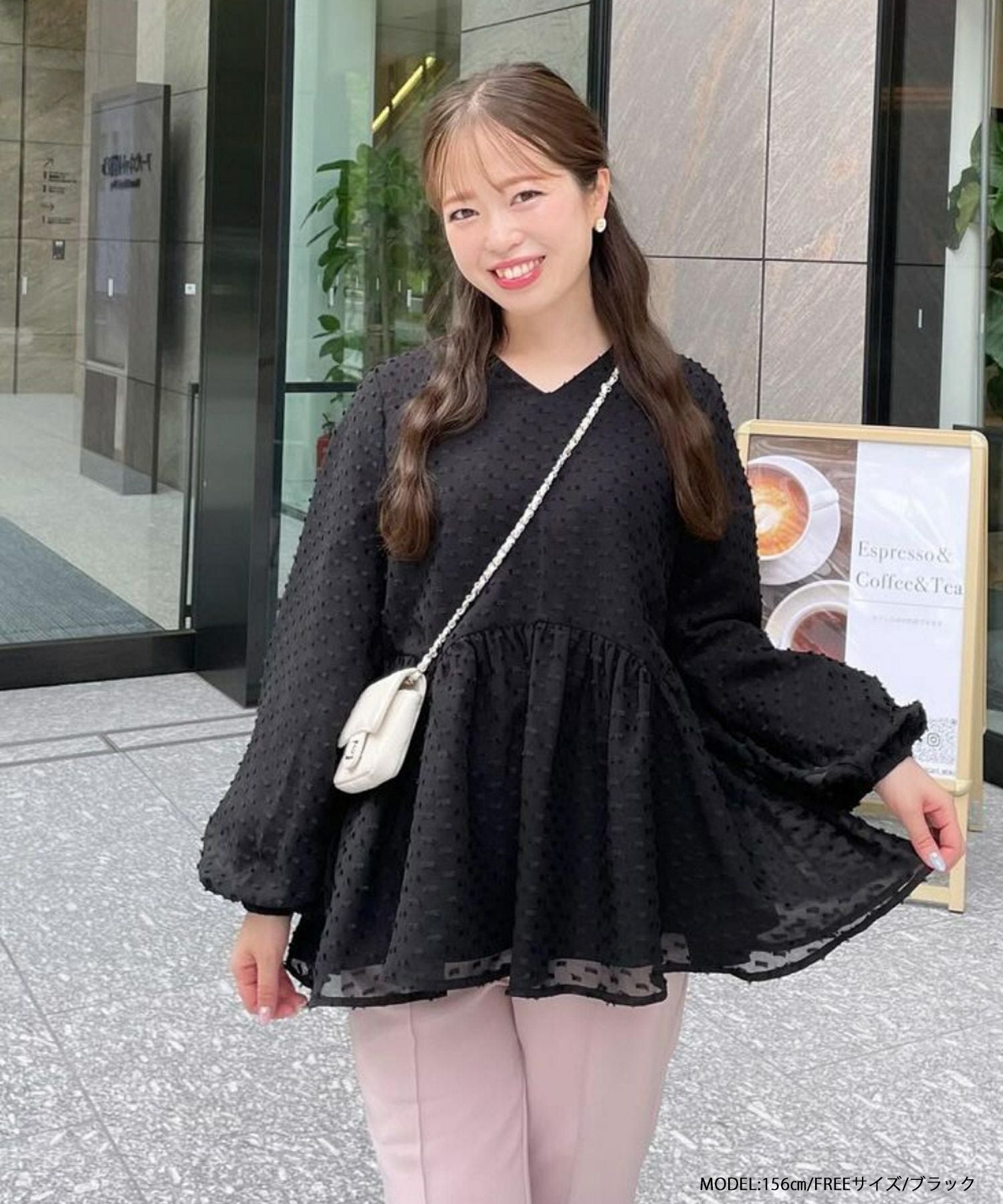 完売 fitmore Vネックフリンジドットペプラムトップス ブラウス Fit more（フィットモア） ブラウス シャツ Vネックフリンジドット