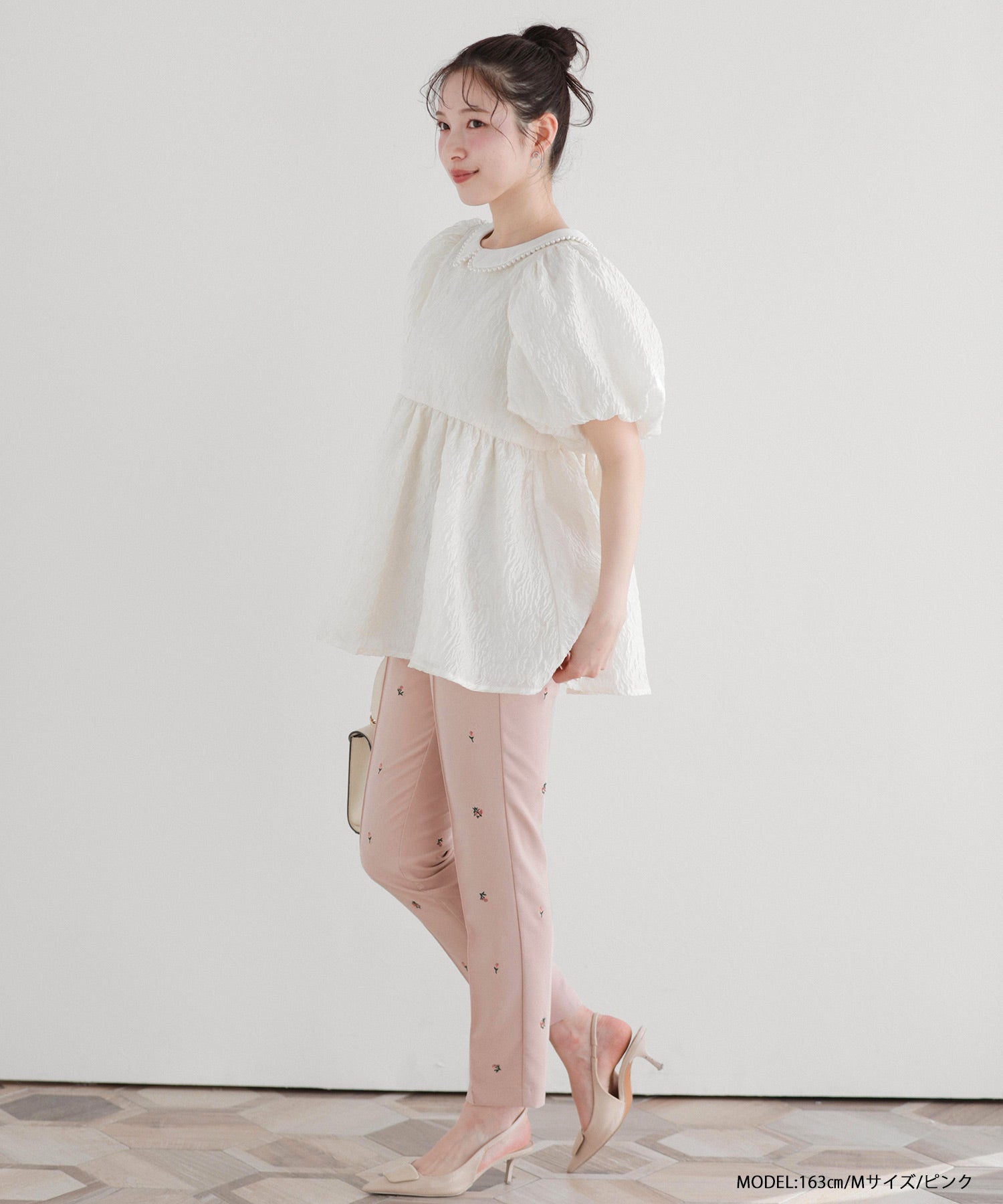 ZOZO限定商品】ローズ刺繍テーパードパンツ【メール便】 | Fit more