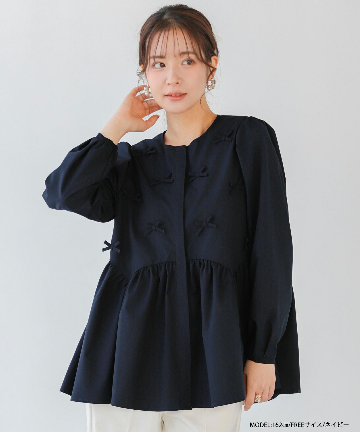 リボンモチーフペプラムブラウス【宅配便】 | Fit more