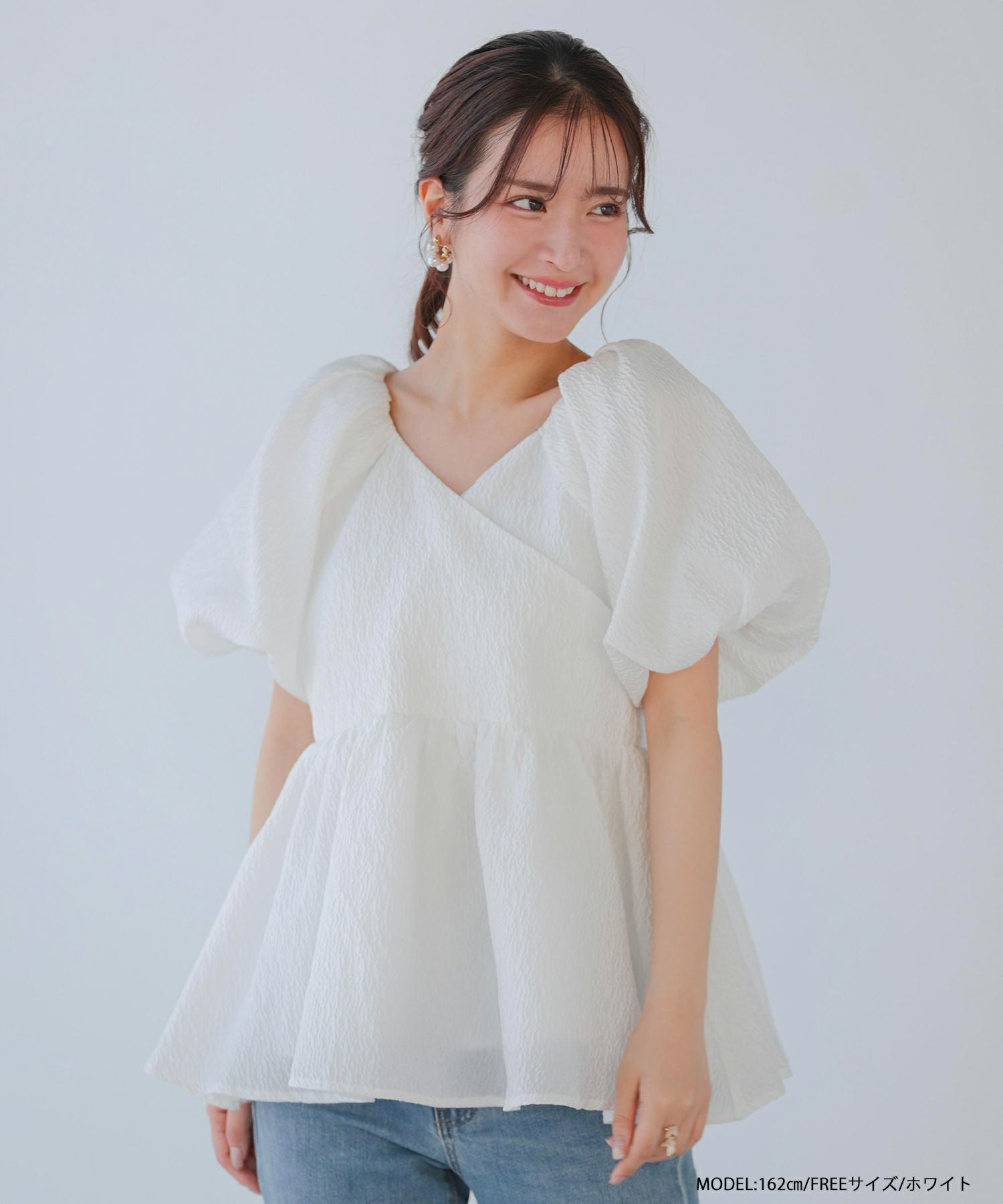 ラメジャガードカシュクール　トップス　ホワイト　セブンテン ラメジャガードカシュクールトップス(ホワイト) - seventen