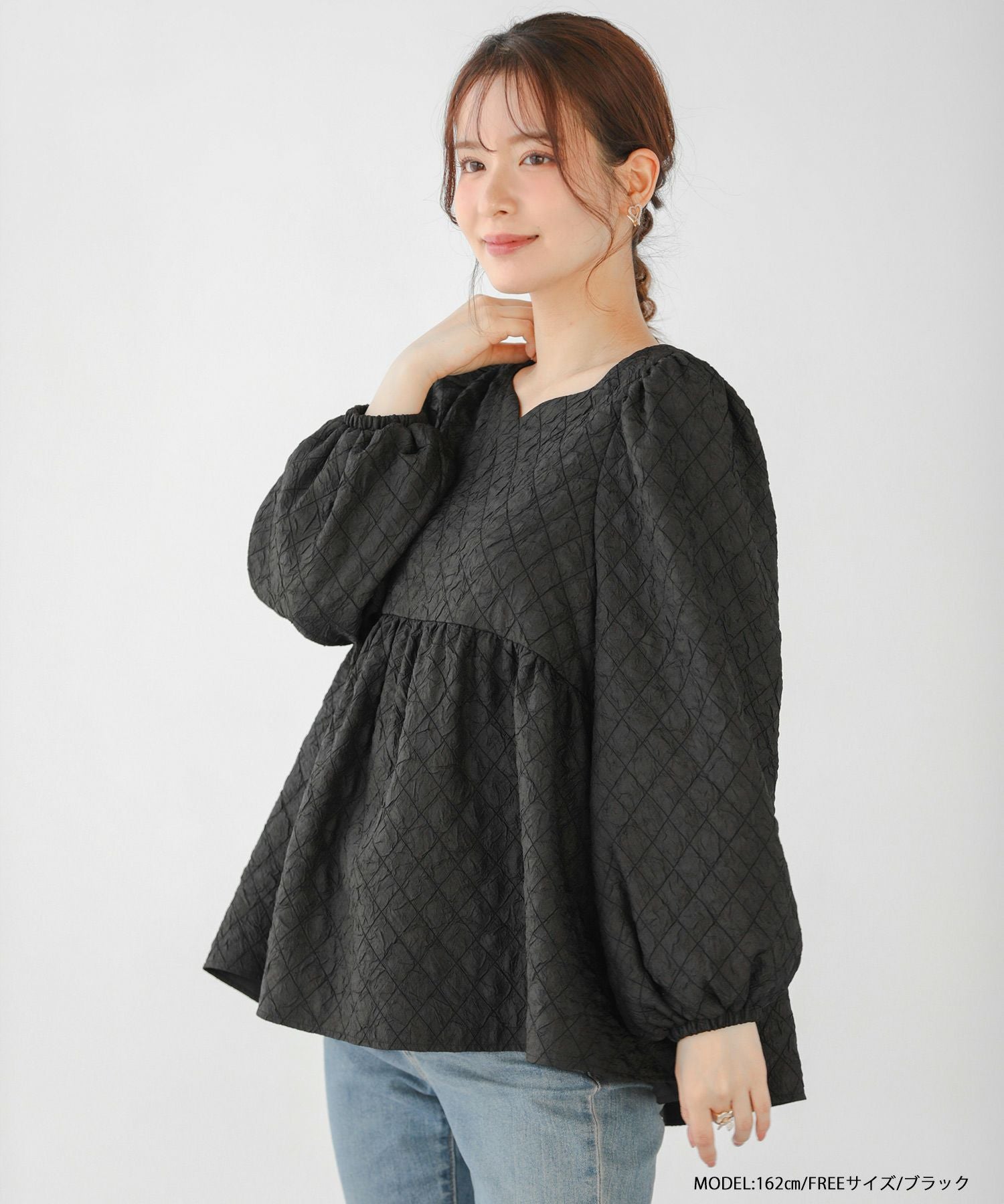 ハートネックダイヤジャガードペプラムトップス【宅配便】 | Fit more