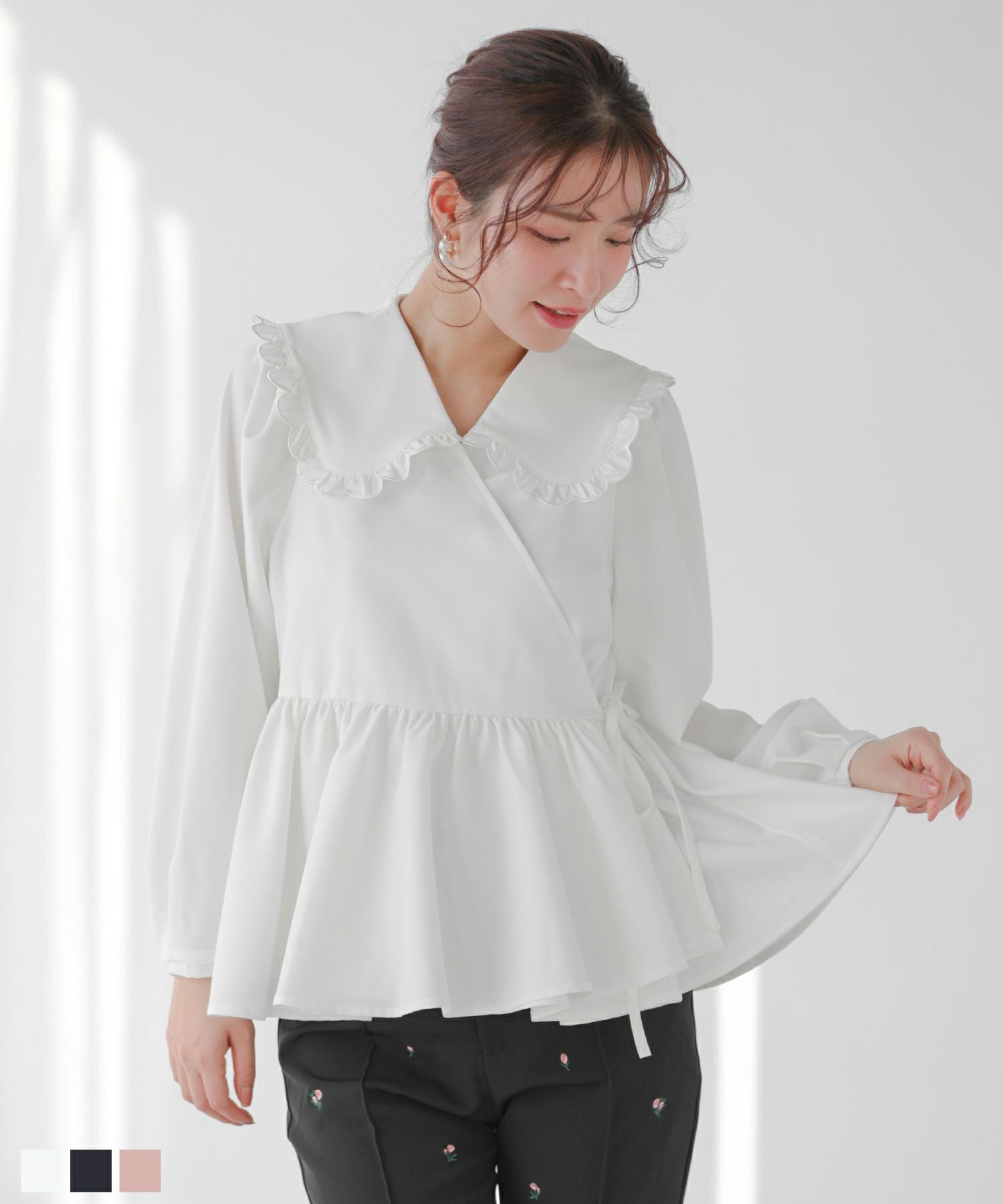 残り１‼️【人気 新品】艶めくパールが可愛いカフス♡上品なカシュクール♡ブラウス スカラップフリルカラーカシュクールブラウス【宅配便】 | Fit more