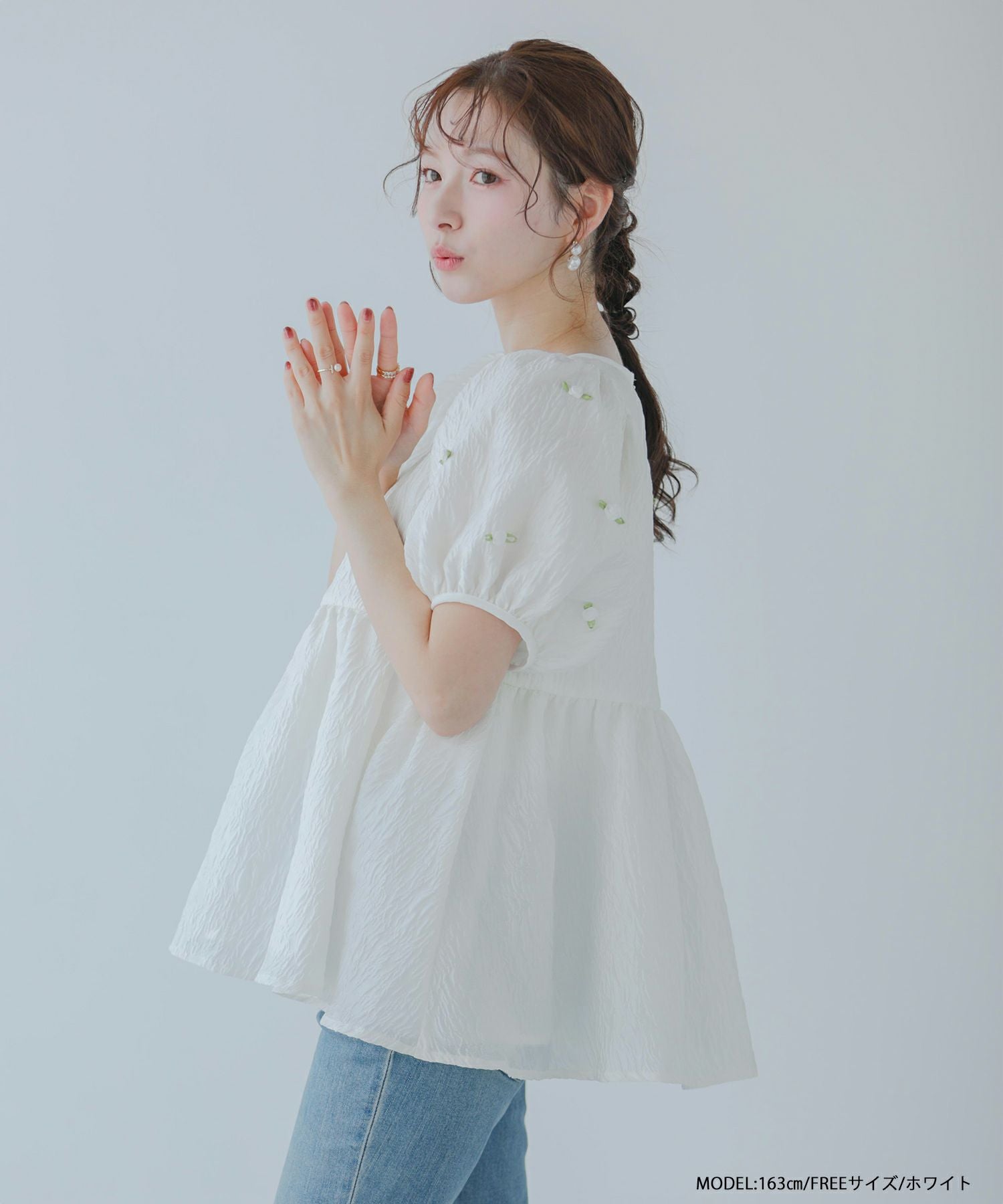 ジャカードペプラムトップス M/L オフホワイト Fit more（フィットモア） ジャガードレース襟ペプラムトップス