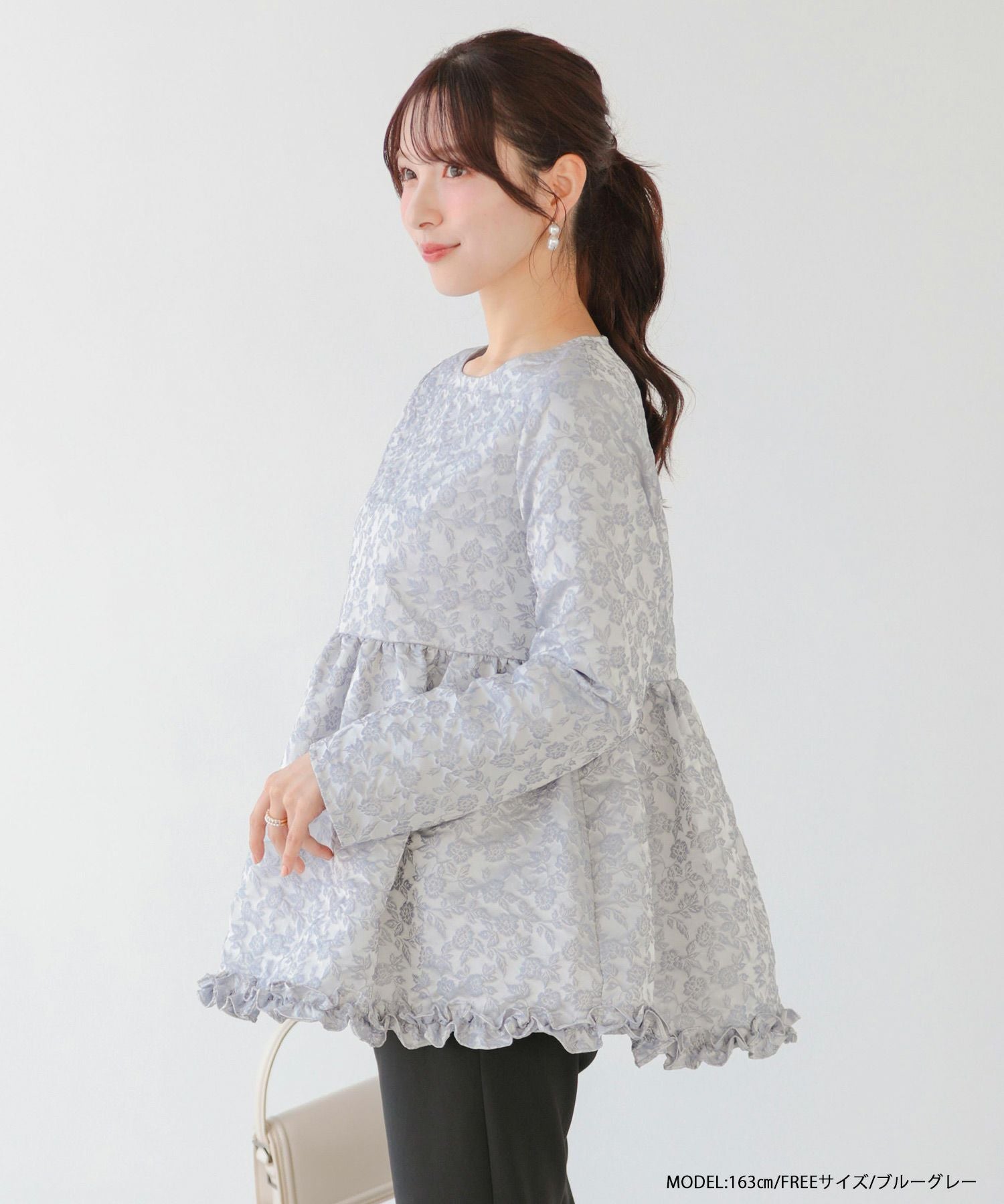 フラワージャガード裾フリルトップス【宅配便】 | Fit more