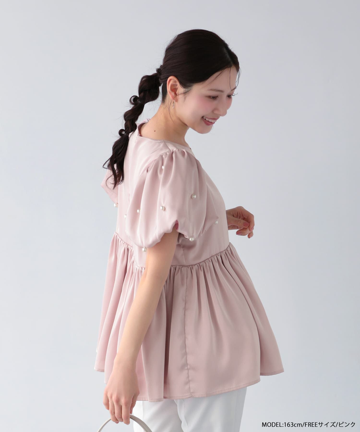 パールバルーンスリーブサテンペプラムトップス【宅配便】 | Fit more