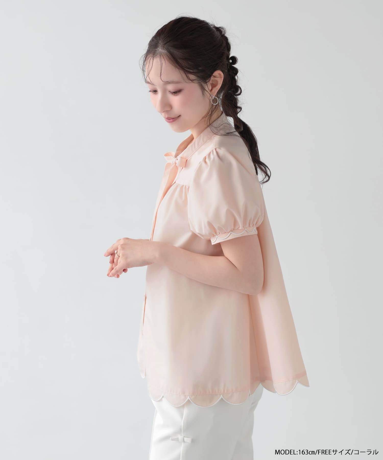 裾スカラップリボンブラウス 【予約7/7～順次発送】【宅配便】 | Fit more