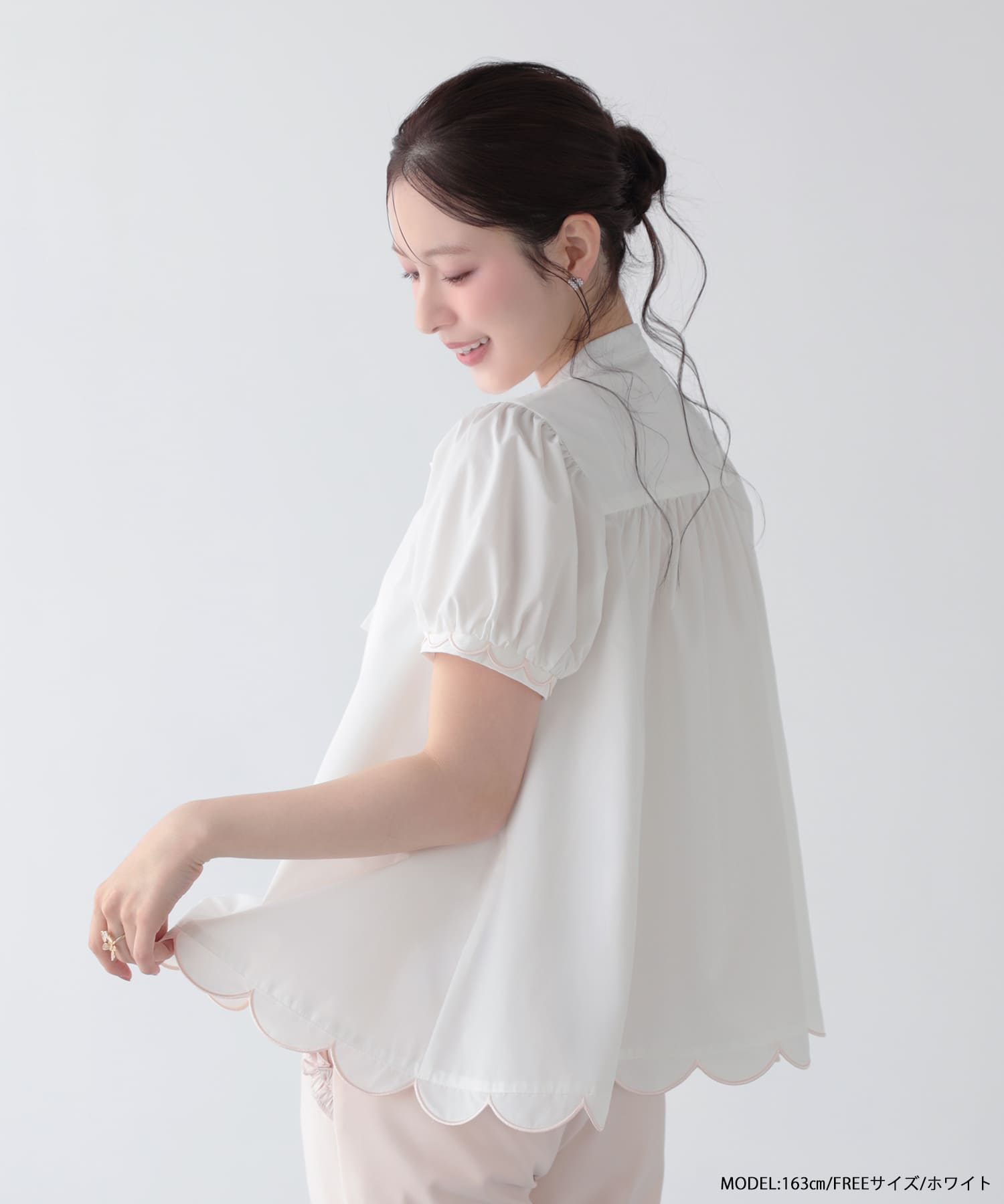 裾スカラップリボンブラウス 【予約7/7～順次発送】【宅配便】 | Fit more