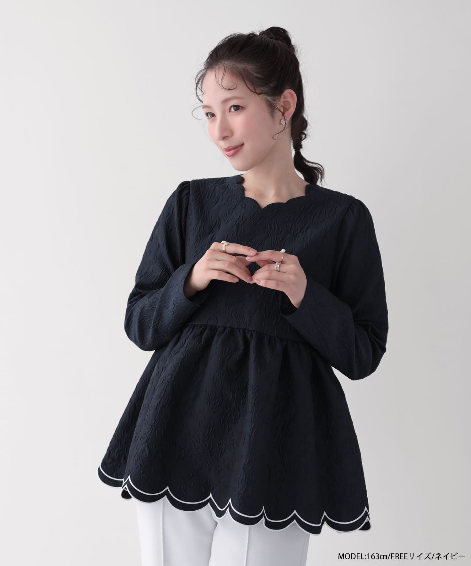裾ダブルスカラップ刺繍トップス 【宅配便】 | Fit more