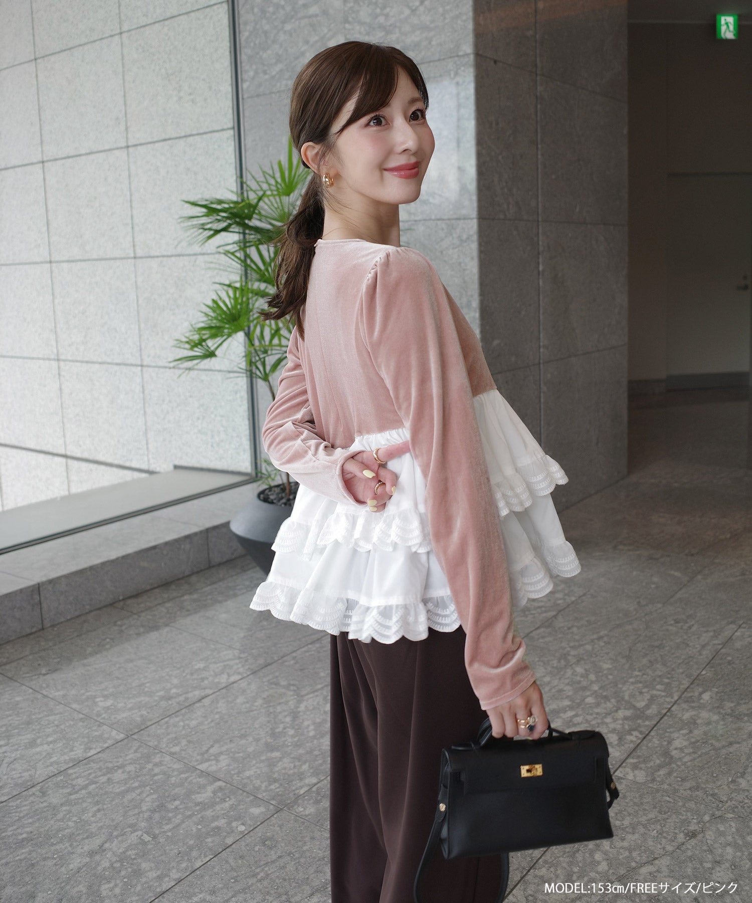 saayaコラボ！ベロアアシンメトリーフリルトップス 【宅配便】 | Fit more